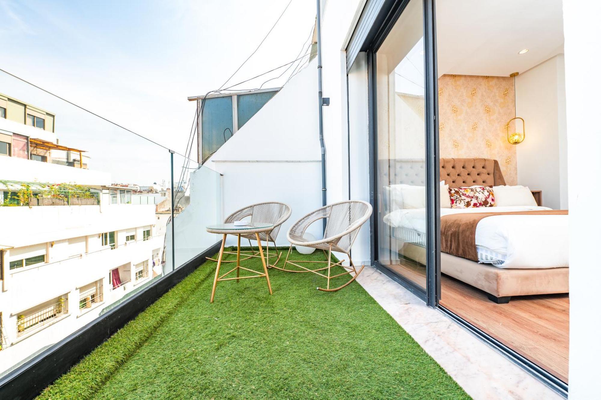 Aparthotel Family *