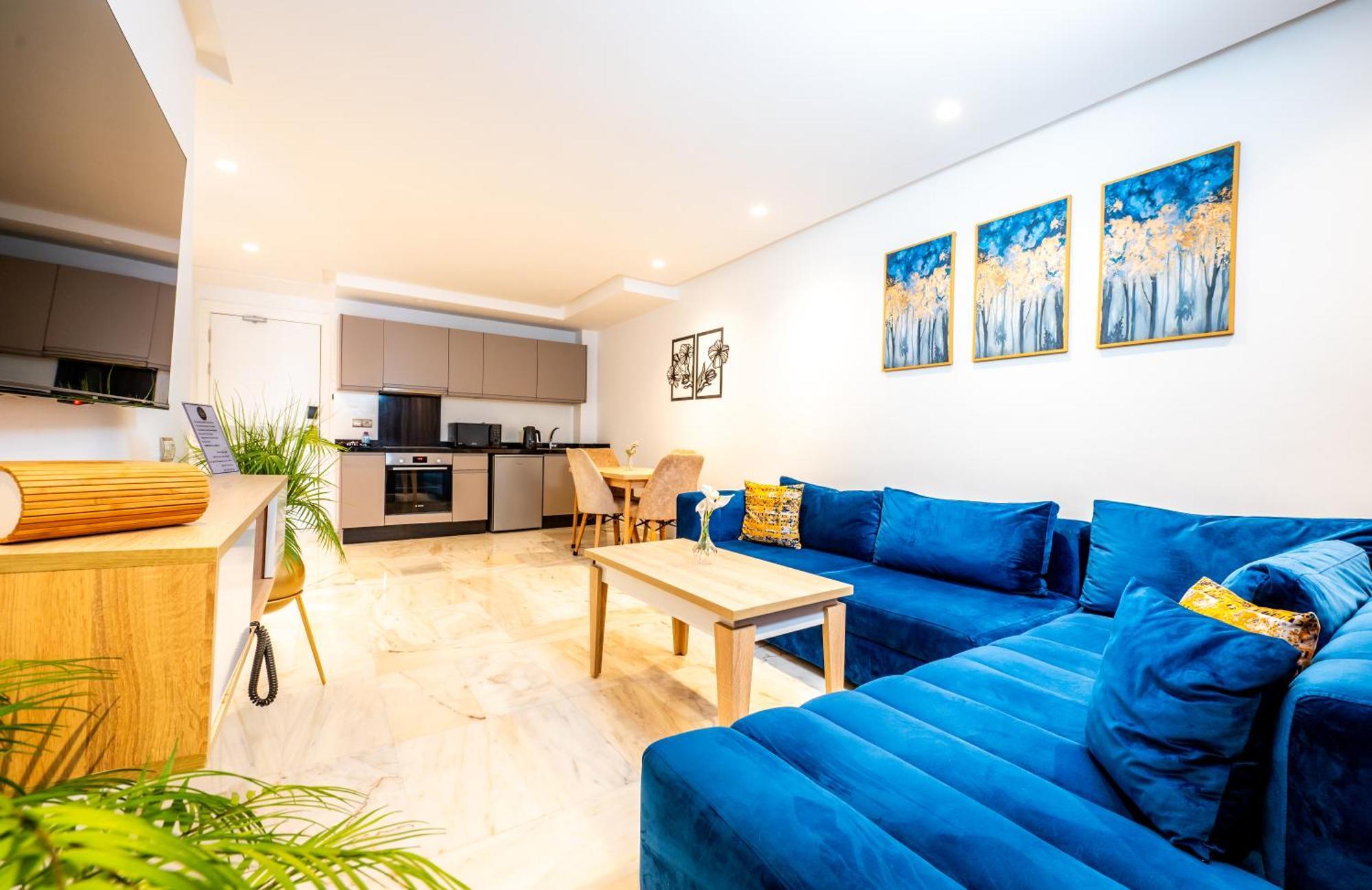 Family Aparthotel *